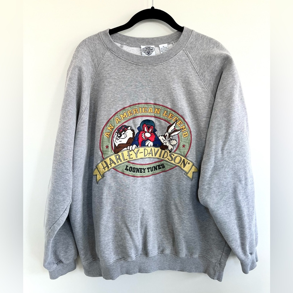 Vintage 1993 HARLEY DAVIDSON Looney Tunes Acme Gray Crew Neck Sweatshirt
